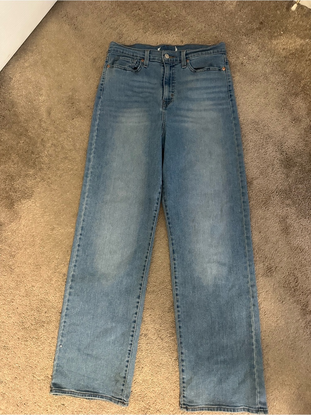 High-Rise Straight Leg Jeans in Light Blue - Picture 5 of 5